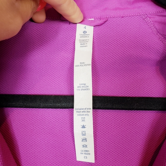 NWOT Lululemon gather and sprint jacket - Picture 8 of 9